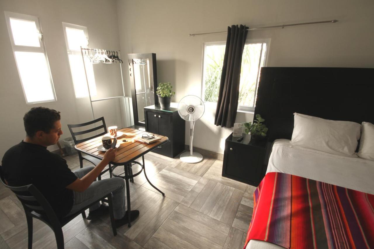 Hotel Del Refugio กัวดาลาฮารา ภายนอก รูปภาพ